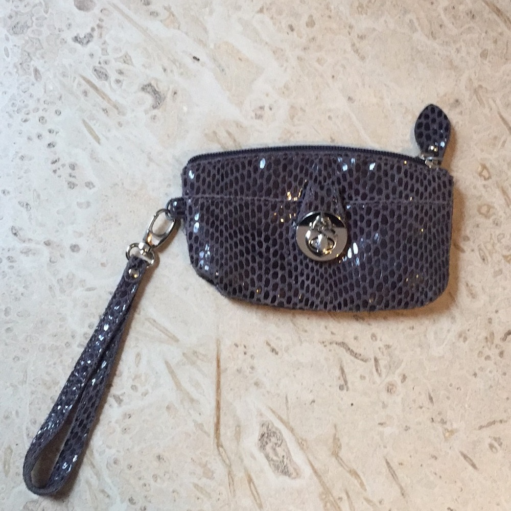 Sorial purple wristlet
